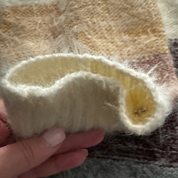 Super soft and cozy long striped sweater - Picture 8 of 9